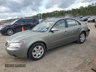 ✅ 2010 Hyundai Sonata GLS • VIN: 5NPET4AC1AH608238 • Лот: 82619204. Опубликован ранее на Copart с пробегом 111 004 миль. Бесплатный доступ к архиву аукционных продаж из США и подробный отчёт об истории автомобиля на DreamBid. Изображение 1.