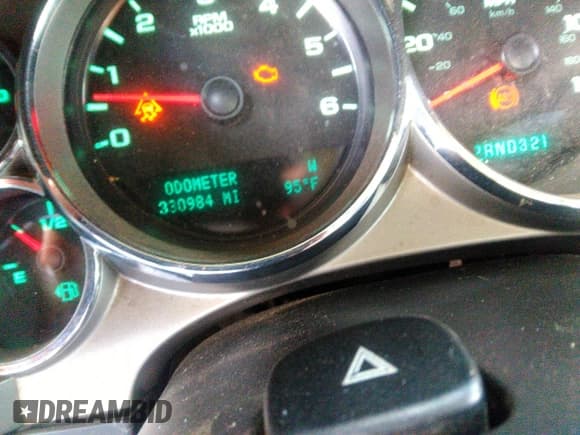 ✅ 2009 Chevrolet Silverado 1500 • VIN: 2GCEC290391123787 • Lot: 42985952. Wystawiony na IAAI z przebiegiem 330 984 mil. Bezpłatny archiwum sprzedaży aukcyjnych z USA i szczegółowy raport historii pojazdu na DreamBid. Zdjęcie 15.