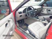 ✅ 1997 BMW 3 Series 318ti • VIN: WBACG7327VAS97619 • Лот: 43575542. Опубликован ранее на IAAI с пробегом 118 389 миль. Бесплатный доступ к архиву аукционных продаж из США и подробный отчёт об истории автомобиля на DreamBid. Изображение 5.