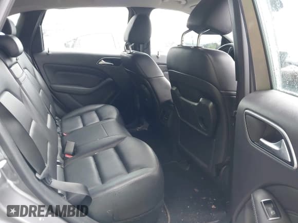 ✅ 2014 Mercedes-Benz B Electric Drive • VIN: WDDVP9AB0EJ003106 • Лот: 42370916. Опубликован ранее на IAAI с пробегом 42 385 миль. Бесплатный доступ к архиву аукционных продаж из США и подробный отчёт об истории автомобиля на DreamBid. Изображение 8.