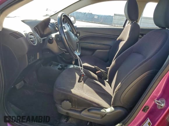 ✅ 2014 Mitsubishi Mirage ES • VIN: ML32A4HJ6EH022168 • Lot: 93607745. Wystawiony na Copart z przebiegiem 121 379 mil. Bezpłatny archiwum sprzedaży aukcyjnych z USA i szczegółowy raport historii pojazdu na DreamBid. Zdjęcie 7.