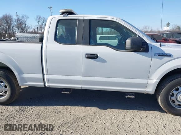 ✅ 2017 Ford F-150 XL • VIN: 1FTEX1E86HFA80659 • Лот: 41657909. Опубликован ранее на IAAI с пробегом 158 726 миль. Бесплатный доступ к архиву аукционных продаж из США и подробный отчёт об истории автомобиля на DreamBid. Изображение 6.