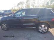 ✅ 2015 Mercedes-Benz M 350 • VIN: 4JGDA5HB6FA577230 • Lot: 43544951. Wystawiony na IAAI z przebiegiem 196 640 mil. Bezpłatny archiwum sprzedaży aukcyjnych z USA i szczegółowy raport historii pojazdu na DreamBid. Zdjęcie 14.