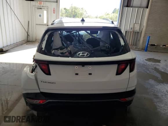 2024 Hyundai Tucson SEL with VIN 5NMJB3DE8RH422293, listed as a Copart auction lot 85675825 with 30,604 mi miles and Non repairable. Bid and sale history available at DreamBid. Image 6.