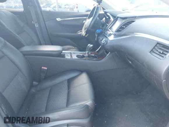 ✅ 2014 Chevrolet Impala LT • VIN: 2G1115SL2E9219666 • Lot: 43626278. Wystawiony na IAAI z przebiegiem 82 647 mil. Bezpłatny archiwum sprzedaży aukcyjnych z USA i szczegółowy raport historii pojazdu na DreamBid. Zdjęcie 5.