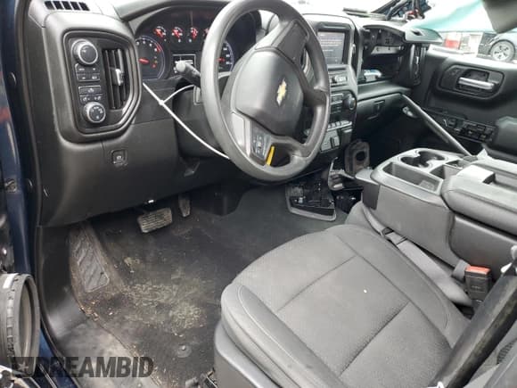 ✅ 2020 Chevrolet Silverado 1500 Custom • VIN: 1GCRYBEK3LZ187983 • Lot: 44609285. Listed on Copart with 94,058 mi. Free auction sales archive from the USA and detailed vehicle history report at DreamBid. Image 8.