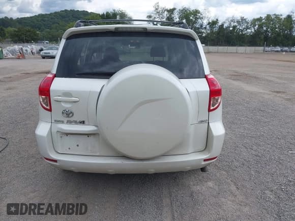 ✅ 2008 Toyota RAV4 Limited • VIN: JTMBK31VX85049879 • Lot: 43092892. Listed on IAAI with 198,331 mi. Free auction sales archive from the USA and detailed vehicle history report at DreamBid. Image 17.