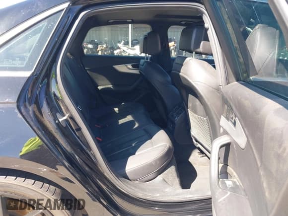 ✅ 2017 Audi A4 Premium Plus • VIN: WAULNAF45HN007326 • Lot: 40622575. Listed on IAAI with 111,293 mi. Free auction sales archive from the USA and detailed vehicle history report at DreamBid. Image 8.