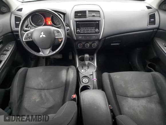 ✅ 2014 Mitsubishi Outlander Sport SE • VIN: 4A4AJ3AU0EE603277 • Lot: 81491014. Wystawiony na Copart z przebiegiem 194 733 mil. Bezpłatny archiwum sprzedaży aukcyjnych z USA i szczegółowy raport historii pojazdu na DreamBid. Zdjęcie 8.