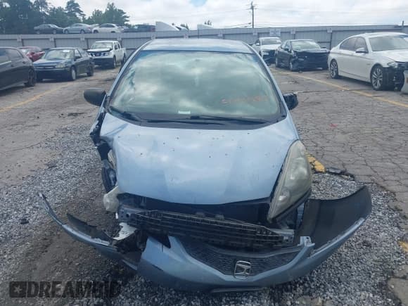 ✅ 2011 Honda Fit • VIN: JHMGE8H3XBC019085 • Lot: 42928916. Wystawiony na IAAI z przebiegiem 117 000 mil. Bezpłatny archiwum sprzedaży aukcyjnych z USA i szczegółowy raport historii pojazdu na DreamBid. Zdjęcie 12.