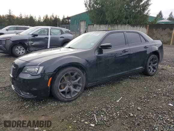 ✅ 2021 Chrysler 300 S • VIN: 2C3CCABG2MH505080 • Lot: 91454385. Listed on Copart with 87,906 mi. Free auction sales archive from the USA and detailed vehicle history report at DreamBid. Image 1.