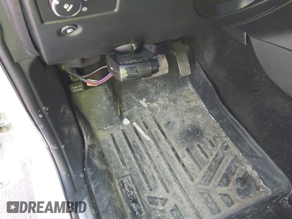 ✅ 2015 Jeep Grand Cherokee Overland • VIN: 1C4RJFCM2FC737133 • Лот: 42012000. Опубликован ранее на IAAI с пробегом 132 928 миль. Бесплатный доступ к архиву аукционных продаж из США и подробный отчёт об истории автомобиля на DreamBid. Изображение 12.