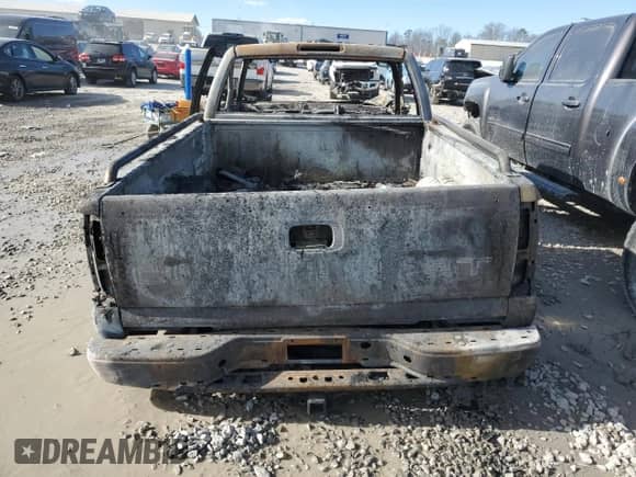 2005 Chevrolet Silverado 1500 Work Truck с VIN 1GCEC14X85Z137054, выставлен на аукционе Copart как лот 47140565 с пробегом Не указан миль и На запчасти • Non repairable. История ставок и продаж доступна на DreamBid. Изображение 6.