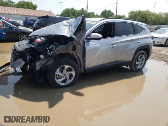 ✅ 2023 Hyundai Tucson SEL • VIN: 5NMJBCAE9PH172435 • Lot: 52739443. Wystawiony na Copart z przebiegiem 8 196 mil. Bezpłatny archiwum sprzedaży aukcyjnych z USA i szczegółowy raport historii pojazdu na DreamBid. Zdjęcie 1.