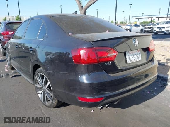 ✅ 2013 Volkswagen Jetta Autobahn • VIN: 3VW4A7AJ9DM381412 • Lot: 42378360. Listed on IAAI with 125,910 mi. Free auction sales archive from the USA and detailed vehicle history report at DreamBid. Image 3.