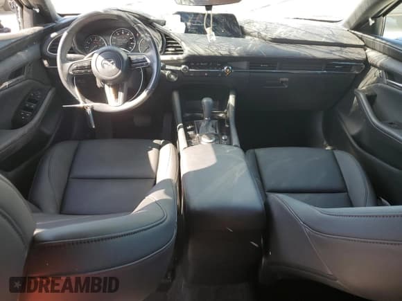 ✅ 2024 Mazda 3 S Preferred • VIN: JM1BPALM4R1717386 • Лот: 67669055. Опубликован ранее на Copart с пробегом 10 199 миль. Бесплатный доступ к архиву аукционных продаж из США и подробный отчёт об истории автомобиля на DreamBid. Изображение 8.