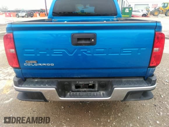 ✅ 2022 Chevrolet Colorado 2WD Work Truck • VIN: 1GCGSBEA9N1331943 • Лот: 41378162. Опубликован ранее на IAAI с пробегом 70 227 миль. Бесплатный доступ к архиву аукционных продаж из США и подробный отчёт об истории автомобиля на DreamBid. Изображение 19.