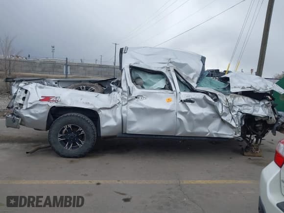 ✅ 2012 Chevrolet Silverado 1500 LTZ • VIN: 3GCPKTE76CG153952 • Lot: 41935031. Wystawiony na IAAI z przebiegiem Nie podano. Bezpłatny archiwum sprzedaży aukcyjnych z USA i szczegółowy raport historii pojazdu na DreamBid. Zdjęcie 14.