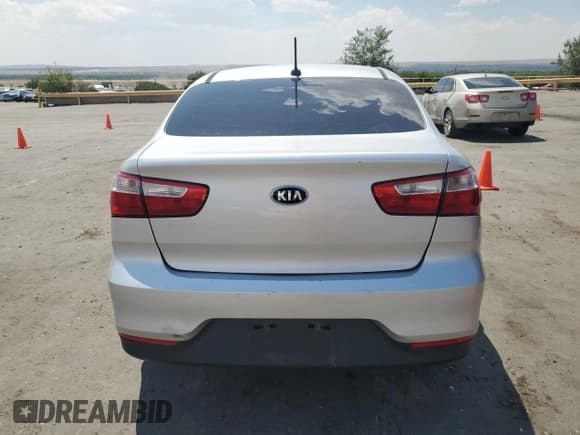 ✅ 2017 Kia Rio LX • VIN: KNADM4A39H6027242 • Lot: 59791245. Wystawiony na Copart z przebiegiem 129 864 mil. Bezpłatny archiwum sprzedaży aukcyjnych z USA i szczegółowy raport historii pojazdu na DreamBid. Zdjęcie 6.