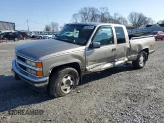 ✅ 1998 Chevrolet Silverado 1500 • VIN: 1GCEK19M0WR158886 • Lot: 87479514. Listed on Copart with 225,290 mi. Free auction sales archive from the USA and detailed vehicle history report at DreamBid. Image 1.