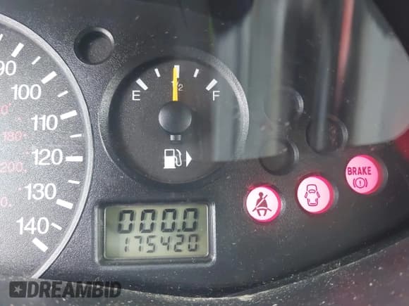 ✅ 2000 Ford Focus LX • VIN: 1FAFP33P8YW152574 • Lot: 43578214. Listed on IAAI with 175,420 mi. Free auction sales archive from the USA and detailed vehicle history report at DreamBid. Image 15.