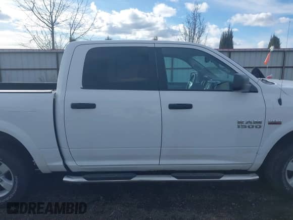 2017 Ram 1500 SLT с VIN 1C6RR7LT1HS693955, выставлен на аукционе IAAI как лот 41787927 с пробегом 97 111 миль миль и . История ставок и продаж доступна на DreamBid. Изображение 12.