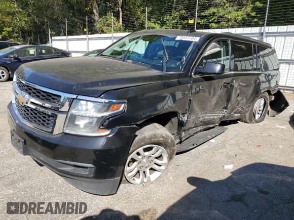 ✅ 2020 Chevrolet Suburban LT • VIN: 1GNSCHKC5LR305605 • Lot: 75447164. Wystawiony na Copart z przebiegiem 176 775 mil. Bezpłatny archiwum sprzedaży aukcyjnych z USA i szczegółowy raport historii pojazdu na DreamBid. Zdjęcie 1.