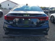 ✅ 2024 Kia Forte LXS • VIN: 3KPF24AD9RE826251 • Lot: 43483218. Wystawiony na IAAI z przebiegiem 47 031 mil. Bezpłatny archiwum sprzedaży aukcyjnych z USA i szczegółowy raport historii pojazdu na DreamBid. Zdjęcie 16.