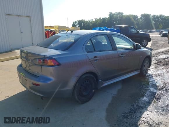 ✅ 2015 Mitsubishi Lancer ES • VIN: JA32U2FU6FU006839 • Лот: 42580174. Опубликован ранее на IAAI с пробегом 157 026 миль. Бесплатный доступ к архиву аукционных продаж из США и подробный отчёт об истории автомобиля на DreamBid. Изображение 4.