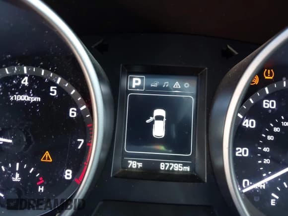 ✅ 2017 Hyundai Santa Fe SE • VIN: KM8SM4HF8HU246582 • Lot: 43473971. Listed on IAAI with 87,795 mi. Free auction sales archive from the USA and detailed vehicle history report at DreamBid. Image 15.