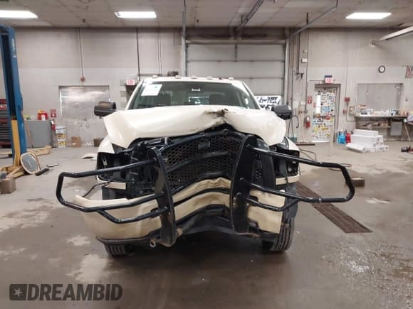 ✅ 2018 Ram 2500 Tradesman • VIN: 3C6UR5CJ0JG365615 • Лот: 42366864. Опубликован ранее на IAAI с пробегом 50 783 миль. Бесплатный доступ к архиву аукционных продаж из США и подробный отчёт об истории автомобиля на DreamBid. Изображение 13.