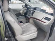 ✅ 2012 Toyota Sienna XLE AAS • VIN: 5TDYK3DC3CS185326 • Lot: 42576736. Listed on IAAI with 189,134 mi. Free auction sales archive from the USA and detailed vehicle history report at DreamBid. Image 5.