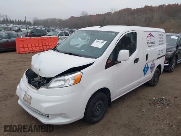 ✅ 2019 Nissan NV200 SV • VIN: 3N6CM0KN2KK702971 • Lot: 43737427. Listed on IAAI with 57,484 mi. Free auction sales archive from the USA and detailed vehicle history report at DreamBid. Image 18.