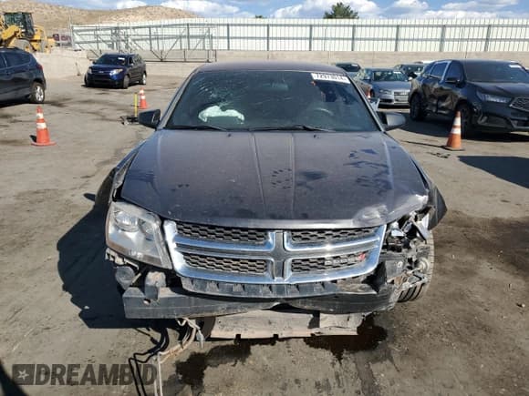 ✅ 2014 Dodge Avenger SE • VIN: 1C3CDZAB4EN237675 • Lot: 72973014. Wystawiony na Copart z przebiegiem 116 004 mil. Bezpłatny archiwum sprzedaży aukcyjnych z USA i szczegółowy raport historii pojazdu na DreamBid. Zdjęcie 5.