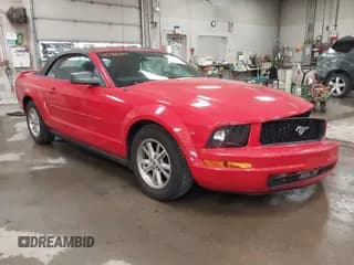 ✅ 2007 Ford Mustang Deluxe • VIN: 1ZVFT84N775262470 • Lot: 42746301. Listed on IAAI with 77,379 mi. Free auction sales archive from the USA and detailed vehicle history report at DreamBid. Image 1.