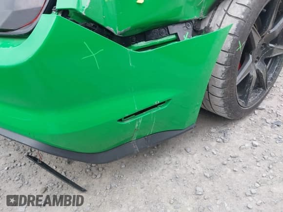 ✅ 2019 Ford Mustang GT Premium • VIN: 1FA6P8CF3K5156873 • Lot: 43633673. Wystawiony na IAAI z przebiegiem 30 947 mil. Bezpłatny archiwum sprzedaży aukcyjnych z USA i szczegółowy raport historii pojazdu na DreamBid. Zdjęcie 17.