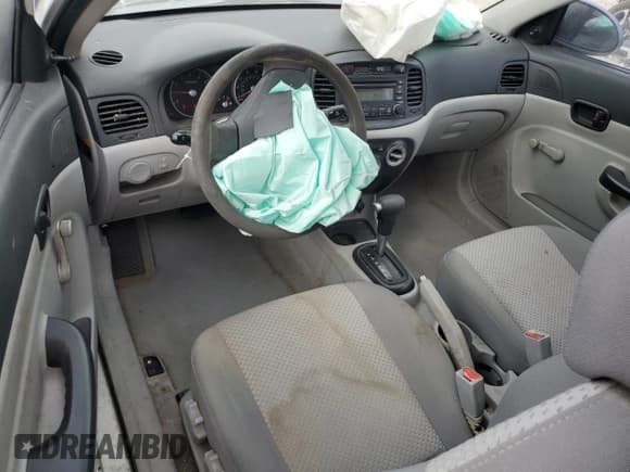 ✅ 2008 Hyundai Accent GS • VIN: KMHCM36C58U058805 • Лот: 57822005. Опубликован ранее на Copart с пробегом 128 831 миль. Бесплатный доступ к архиву аукционных продаж из США и подробный отчёт об истории автомобиля на DreamBid. Изображение 8.