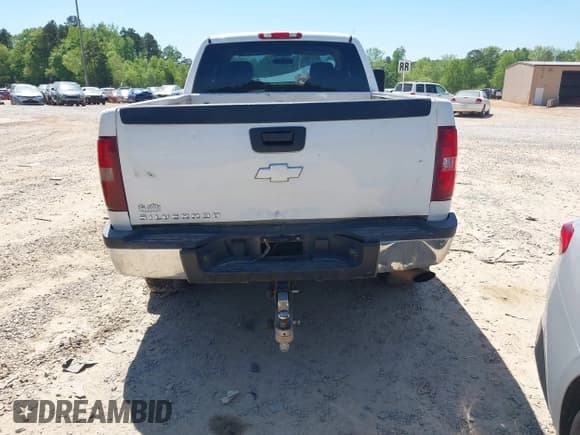 ✅ 2010 Chevrolet Silverado 2500HD • VIN: 1GC5CVBG3AZ266887 • Lot: 42055588. Wystawiony na IAAI z przebiegiem 150 946 mil. Bezpłatny archiwum sprzedaży aukcyjnych z USA i szczegółowy raport historii pojazdu na DreamBid. Zdjęcie 16.