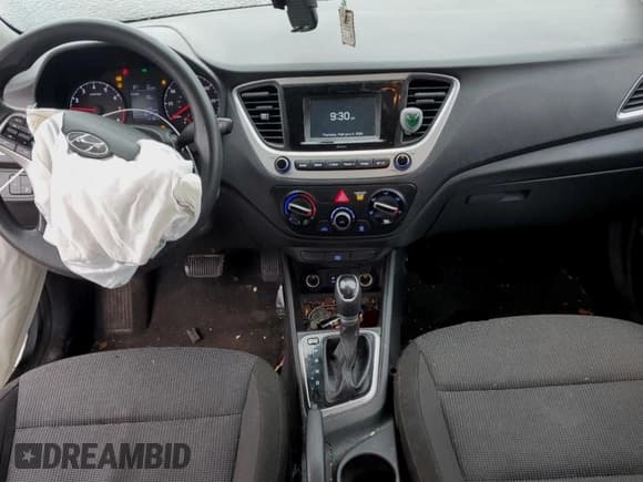 ✅ 2020 Hyundai Accent SE • VIN: 3KPC24A66LE098562 • Лот: 44107035. Опубликован ранее на Copart с пробегом 114 192 миль. Бесплатный доступ к архиву аукционных продаж из США и подробный отчёт об истории автомобиля на DreamBid. Изображение 8.