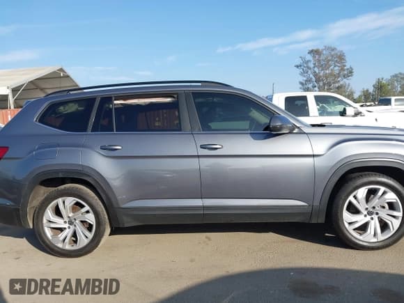 ✅ 2021 Volkswagen Atlas SE • VIN: 1V2WR2CA2MC550979 • Лот: 43599873. Опубликован ранее на IAAI с пробегом 100 160 миль. Бесплатный доступ к архиву аукционных продаж из США и подробный отчёт об истории автомобиля на DreamBid. Изображение 12.