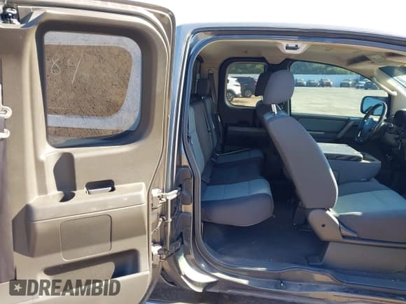 ✅ 2006 Nissan Titan SE • VIN: 1N6BA06AX6N528613 • Lot: 43597284. Listed on IAAI with 253,704 mi. Free auction sales archive from the USA and detailed vehicle history report at DreamBid. Image 8.
