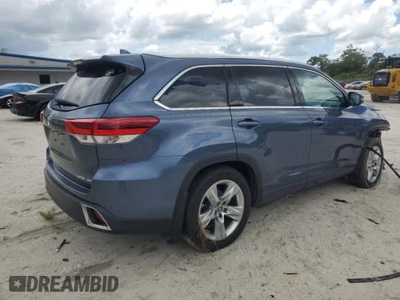 ✅ 2019 Toyota Highlander Limited • VIN: 5TDDZRFH8KS923237 • Лот: 64836015. Опубликован ранее на Copart с пробегом 56 305 миль. Бесплатный доступ к архиву аукционных продаж из США и подробный отчёт об истории автомобиля на DreamBid. Изображение 3.