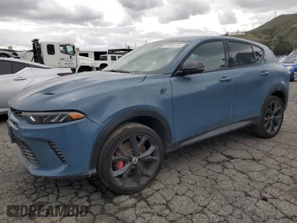 2024 Dodge Hornet GT z VIN ZACNDFAN4R3A22427, wystawiony jako Copart lot #56179305 z przebiegiem 10 315 mil mil oraz Szkoda całkowita • Salvage title. Historia ofert i sprzedaży dostępna na DreamBid. Obrazek 1.