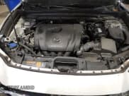 ✅ 2022 Mazda CX-30 S Premium • VIN: 3MVDMBDL2NM401560 • Lot: 91475235. Wystawiony na Copart z przebiegiem 53 745 mil. Bezpłatny archiwum sprzedaży aukcyjnych z USA i szczegółowy raport historii pojazdu na DreamBid. Zdjęcie 16.