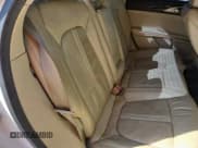 ✅ 2013 Lincoln MKZ • VIN: 3LN6L2GK6DR806012 • Lot: 82751055. Wystawiony na Copart z przebiegiem 196 273 mil. Bezpłatny archiwum sprzedaży aukcyjnych z USA i szczegółowy raport historii pojazdu na DreamBid. Zdjęcie 10.