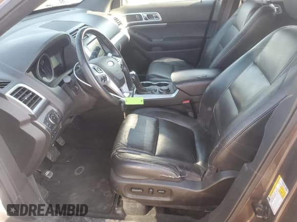 ✅ 2015 Ford Explorer XLT • VIN: 1FM5K8D83FGC49872 • Lot: 60124155. Wystawiony na Copart z przebiegiem 140 509 mil. Bezpłatny archiwum sprzedaży aukcyjnych z USA i szczegółowy raport historii pojazdu na DreamBid. Zdjęcie 7.