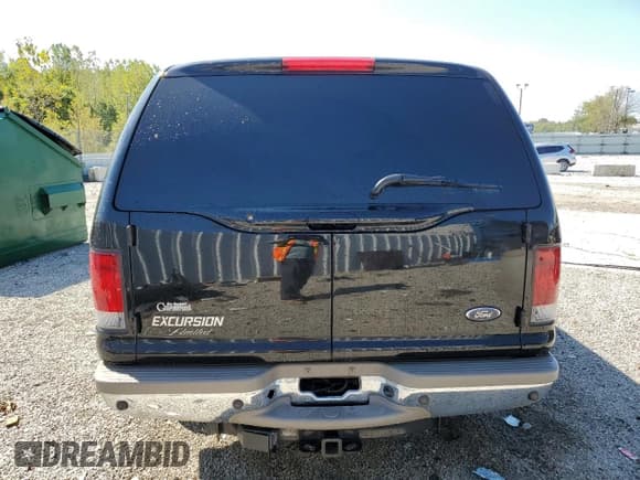 ✅ 2002 Ford Excursion Limited • VIN: 1FMNU42S72EA14236 • Lot: 82146235. Listed on Copart with 93,219 mi. Free auction sales archive from the USA and detailed vehicle history report at DreamBid. Image 6.
