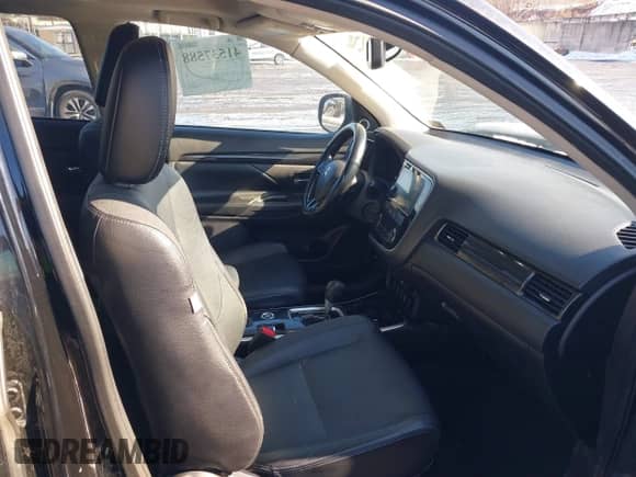 2017 Mitsubishi Outlander SE с VIN JA4AZ3A32HZ058147, выставлен на аукционе IAAI как лот 41537588 с пробегом 99 461 миль миль и . История ставок и продаж доступна на DreamBid. Изображение 5.