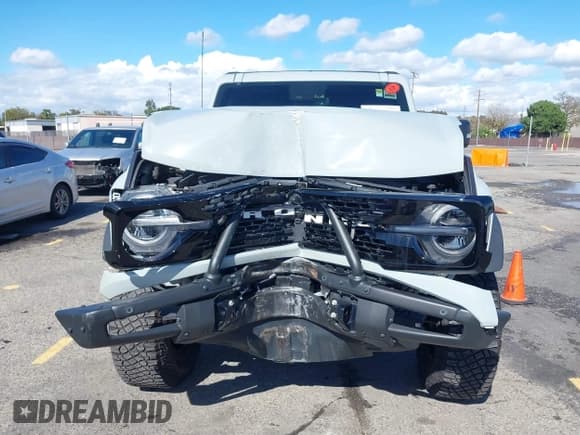 ✅ 2022 Ford Bronco • VIN: 1FMEE5DP1NLB51765 • Lot: 41792547. Listed on IAAI with 24,666 mi. Free auction sales archive from the USA and detailed vehicle history report at DreamBid. Image 12.