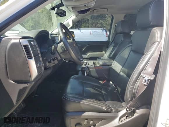 2016 Chevrolet Silverado 1500 LT z VIN 3GCPCREC9GG130328, wystawiony jako Copart lot #85297915 z przebiegiem 112 742 mil mil oraz Szkoda całkowita • Salvage title. Historia ofert i sprzedaży dostępna na DreamBid. Obrazek 7.